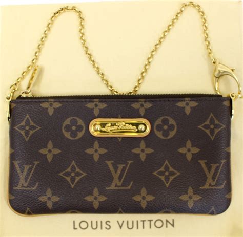 lv milla pochette